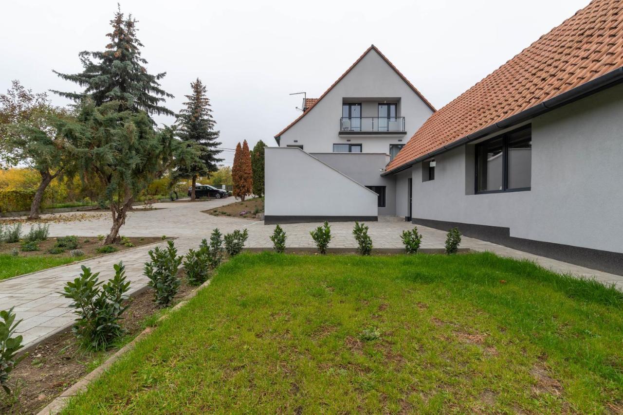 Villa Berc Egerszalók Екстериор снимка